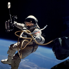 Une grande partie de la formation et de l'entrainement des astronautes consiste à se préparer à gérer l'imprévu.